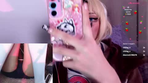 Snapshot of alicedang3r chatting on March 7, 2025, 7:30 am Alice online show from March 7, 2025, 7:30 am