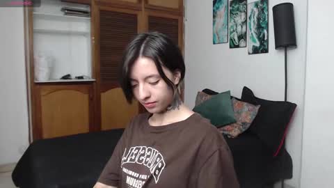 alicee_logan_ online show from September 20, 2025, 2:45 am