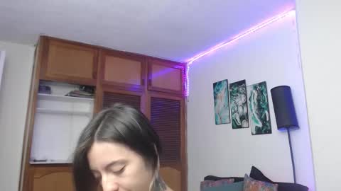 alicee_logan_ online show from October 11, 2025, 1:27 am