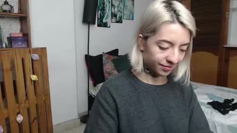 alicee_logan_ online show from March 27, 2026, 1:44 am