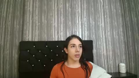 Snapshot of alicee_moonn chatting on May 23, 2026, 6:56 pm alicee_moonn online show from May 23, 2026, 6:56 pm