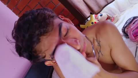 alicee_randyy online show from May 31, 2026, 8:54 pm
