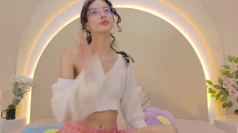 alice online show from September 10, 2025, 4:51 pm