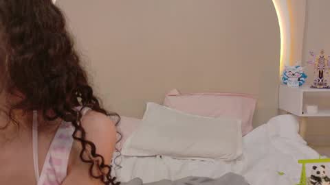Snapshot of alicee_rodriguez chatting on April 24, 2026, 5:15 pm alice online show from April 24, 2026, 5:15 pm