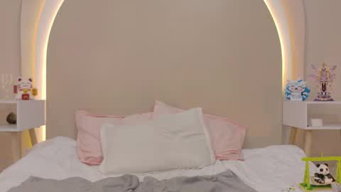 Snapshot of alicee_rodriguez chatting on April 27, 2026, 6:06 pm alice online show from April 27, 2026, 6:06 pm