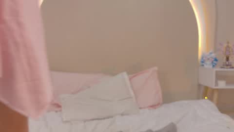 Snapshot of alicee_rodriguez chatting on May 2, 2026, 6:13 pm alice online show from May 2, 2026, 6:13 pm