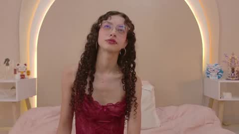 Snapshot of alicee_rodriguez chatting on May 20, 2026, 8:15 pm alice online show from May 20, 2026, 8:15 pm