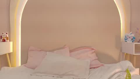 Snapshot of alicee_rodriguez chatting on June 18, 2026, 5:50 pm alice online show from June 18, 2026, 5:50 pm