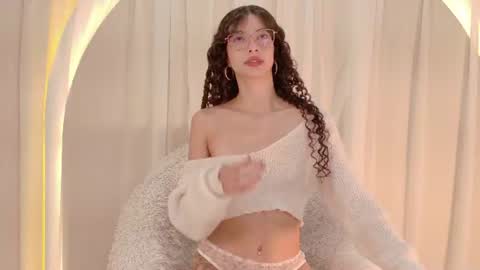 Snapshot of alicee_rodriguez chatting on July 16, 2026, 6:14 pm alice online show from July 16, 2026, 6:14 pm