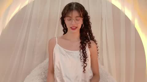 Snapshot of alicee_rodriguez chatting on July 21, 2026, 5:48 pm alice online show from July 21, 2026, 5:48 pm