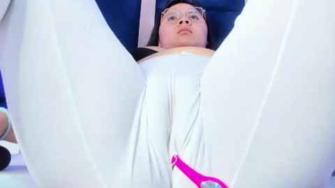 alicehott_05 online show from March 21, 2026, 8:19 am