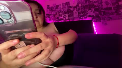 Snapshot of aliceinboobieland chatting on September 26, 2025, 12:14 am Aliceinboobieland online show from September 26, 2025, 12:14 am