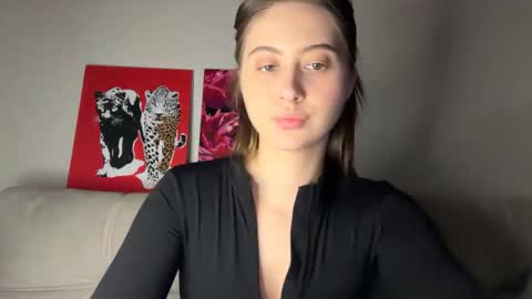 Snapshot of aliceinlustland chatting on April 2, 2026, 3:09 pm aliceinlustland online show from April 2, 2026, 3:09 pm