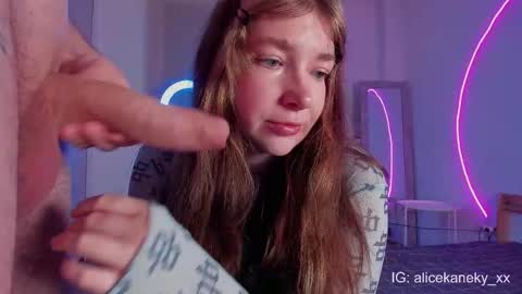 Alice 19 Kaneky 19 online show from February 8, 2026, 12:14 am