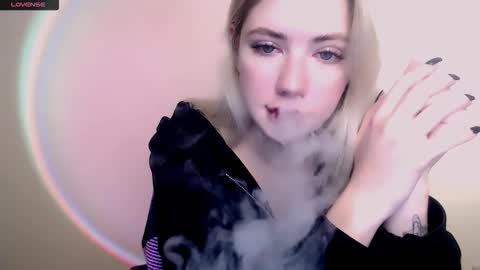 Alice online show from October 31, 2025, 8:37 am