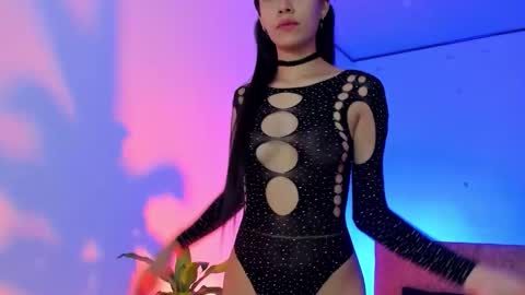 Snapshot of alicemoon__ chatting on November 27, 2025, 10:28 am Alicee online show from November 27, 2025, 10:28 am