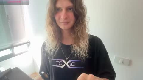 AlicePinkhead online show from February 5, 2026, 7:57 am