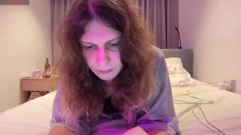 Snapshot of alicepinkhead chatting on June 4, 2026, 10:54 am AlicePinkhead online show from June 4, 2026, 10:54 am