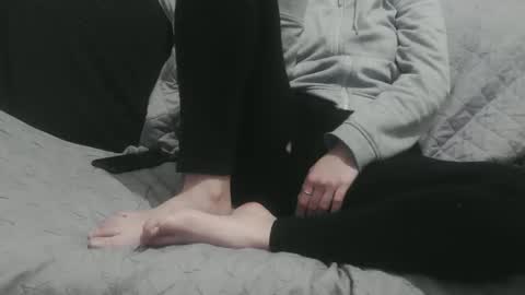 Snapshot of alicerabbithole03 chatting on December 23, 2024, 8:47 pm Alice online show from December 23, 2024, 8:47 pm