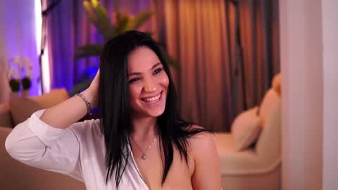 Snapshot of aliceravenx chatting on January 19, 2025, 8:39 am Alice online show from January 19, 2025, 8:39 am