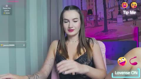 Alice online show from October 5, 2025, 8:29 pm