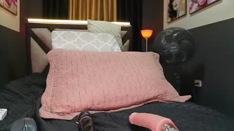 Snapshot of alicetaylor_1 chatting on June 22, 2026, 9:23 pm alicetaylor_1 online show from June 22, 2026, 9:23 pm