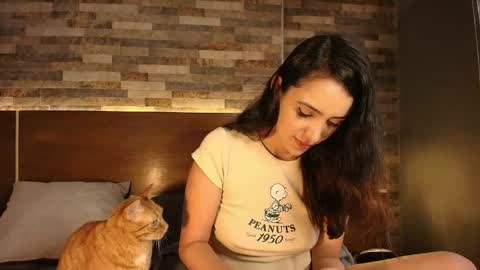 Snapshot of alicewillow chatting on May 14, 2026, 10:05 pm Alice online show from May 14, 2026, 10:05 pm