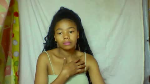 Snapshot of alicia9794 chatting on April 23, 2026, 12:29 pm alicia9794 online show from April 23, 2026, 12:29 pm