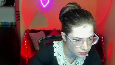 Alicia online show from January 17, 2025, 6:33 pm