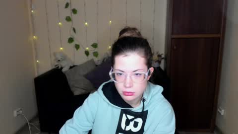 Alicia online show from January 27, 2025, 6:19 am