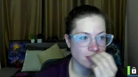 Alicia online show from October 22, 2025, 5:34 pm