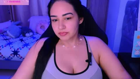 Snapshot of alicia_hotxx chatting on June 8, 2026, 7:03 pm alison online show from June 8, 2026, 7:03 pm