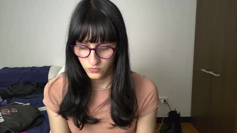 Snapshot of alicia_love29 chatting on January 10, 2025, 1:10 am Alice online show from January 10, 2025, 1:10 am