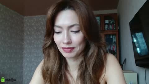 Alicia online show from September 23, 2025, 4:59 am