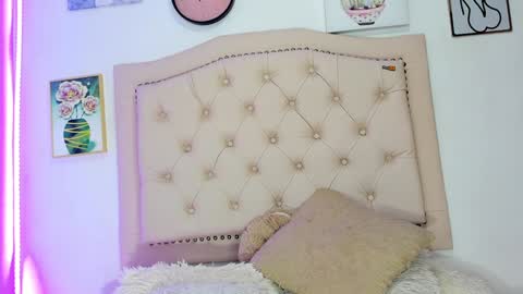       online show from February 7, 2025, 1:36 am