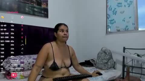 alicia_whittee online show from July 3, 2026, 10:43 am