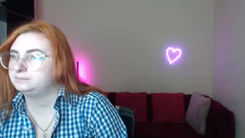 Alicia online show from November 17, 2025, 6:24 pm