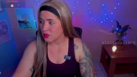 Jennyfer online show from July 11, 2026, 9:16 pm