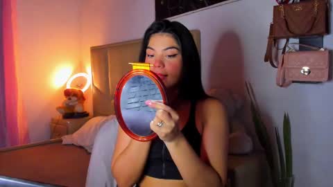 Snapshot of aliciabiden chatting on November 12, 2025, 2:45 am aliciabiden online show from November 12, 2025, 2:45 am