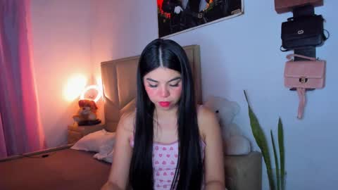 Snapshot of aliciabiden chatting on November 15, 2025, 7:05 am aliciabiden online show from November 15, 2025, 7:05 am