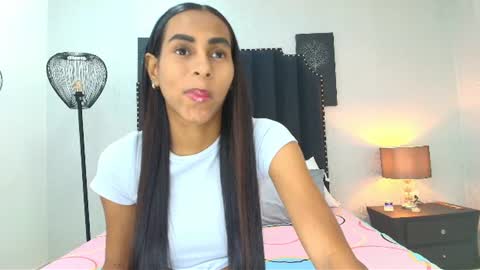 Snapshot of aliciagandhi chatting on July 28, 2026, 12:18 am Alicia online show from July 28, 2026, 12:18 am