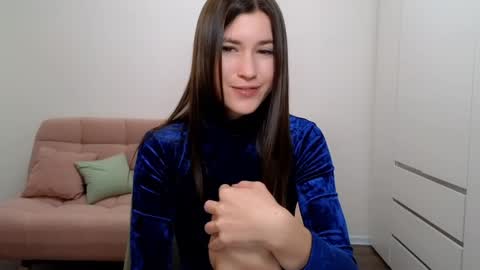 alicianoveli online show from December 15, 2024, 8:41 am