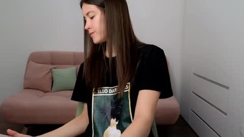 alicianoveli online show from December 17, 2024, 10:01 am