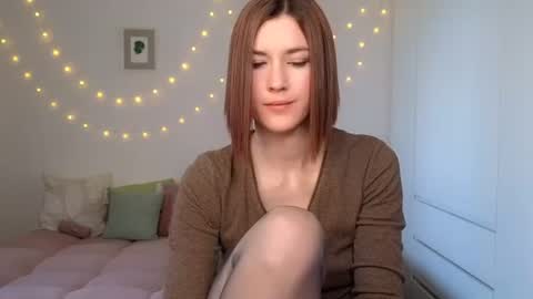 alicianoveli online show from June 22, 2026, 4:31 am