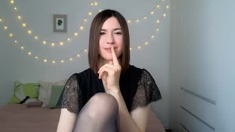 alicianoveli online show from July 20, 2026, 4:27 am