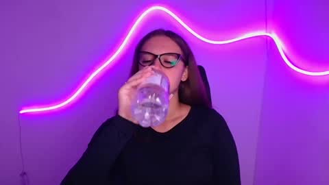 Alicie online show from September 11, 2025, 5:07 am