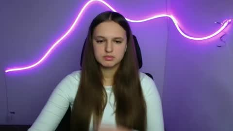 Alicie online show from October 2, 2025, 1:40 pm