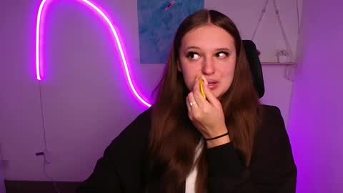 Alicie online show from October 20, 2025, 11:21 am