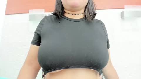 Snapshot of alicie_green chatting on March 5, 2026, 2:51 am im tutti online show from March 5, 2026, 2:51 am
