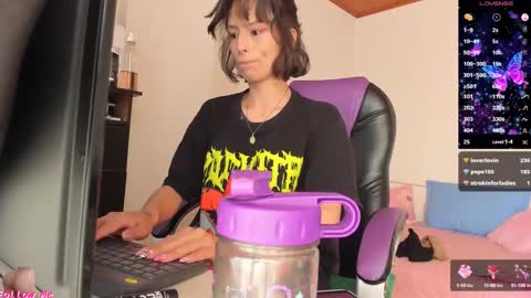 Aiko  Independent Model  online show from December 6, 2024, 4:49 pm